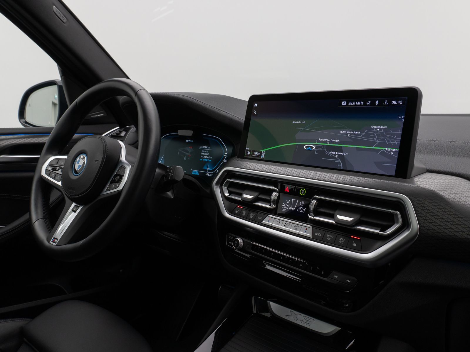 Fahrzeugabbildung BMW X3 xD30e M Sport Panorama Laser 360° HUD DAB H/K