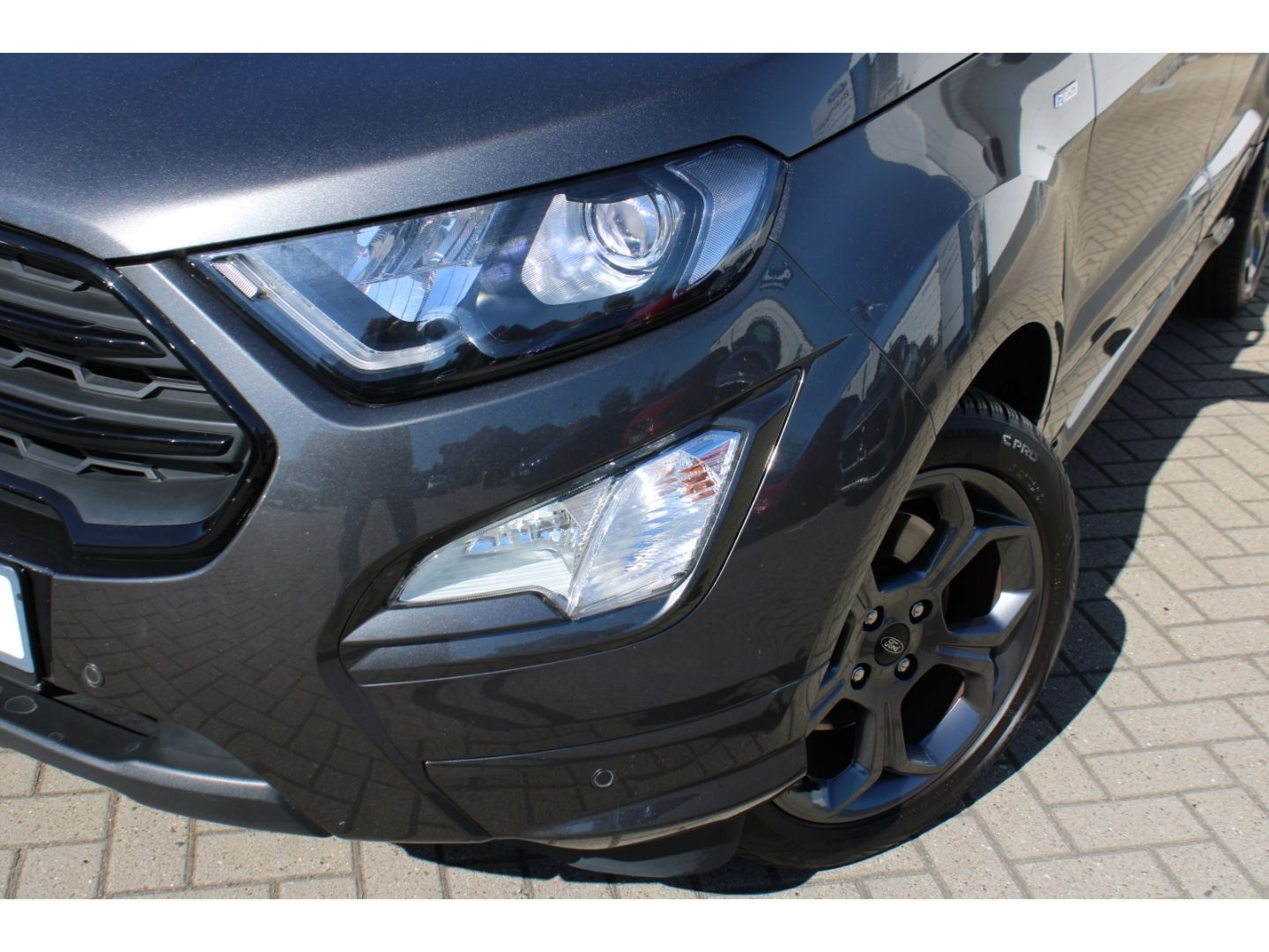 Fahrzeugabbildung Ford EcoSport ST-Line LED Navi B&O RFK GRA TWA Winter