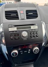 Suzuki SX4 Classic Style - silberne Suzuki SX4