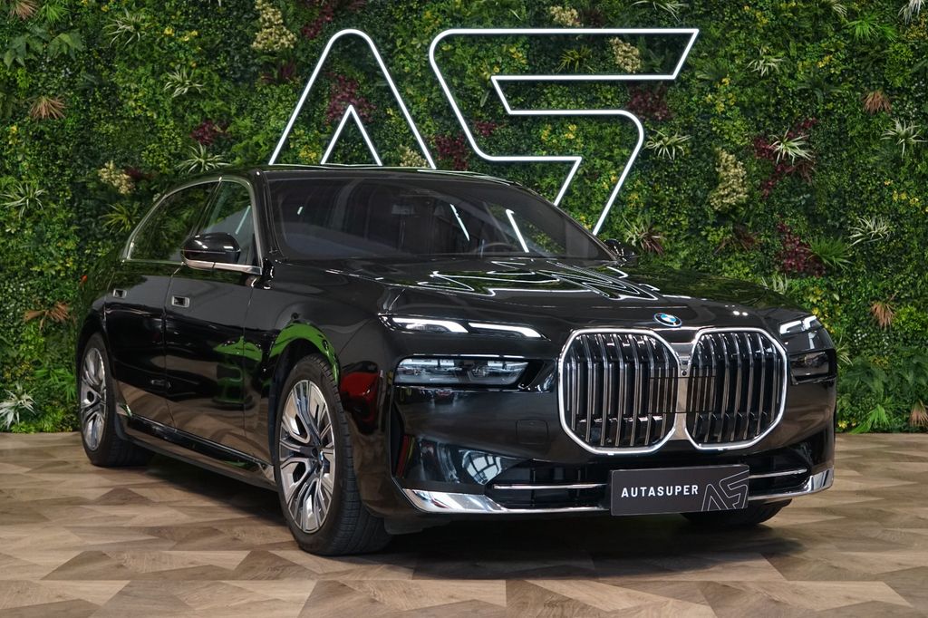 BMW 750