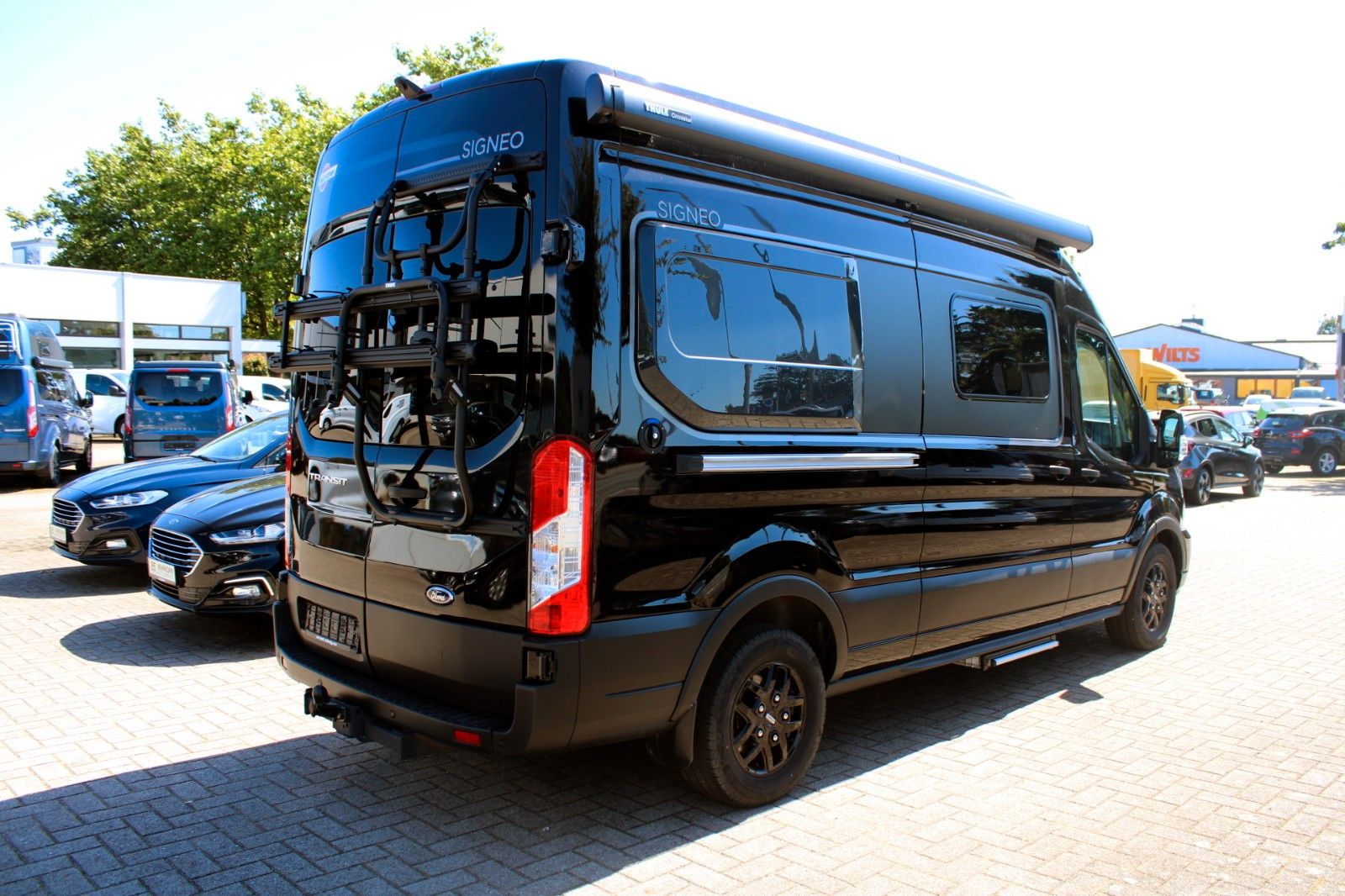 Fahrzeugabbildung Bürstner Ford SIGNEO Automatik + AHK SOFORT LIEFERBAR