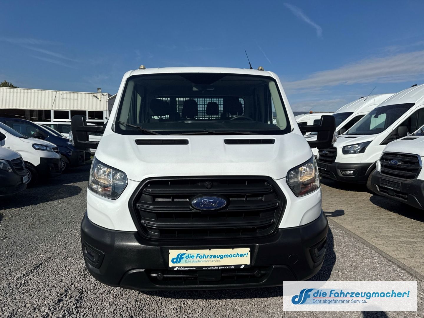 Fahrzeugabbildung Ford Transit Pritsche 310 L2 Doppelkabine Basis 2.0 T