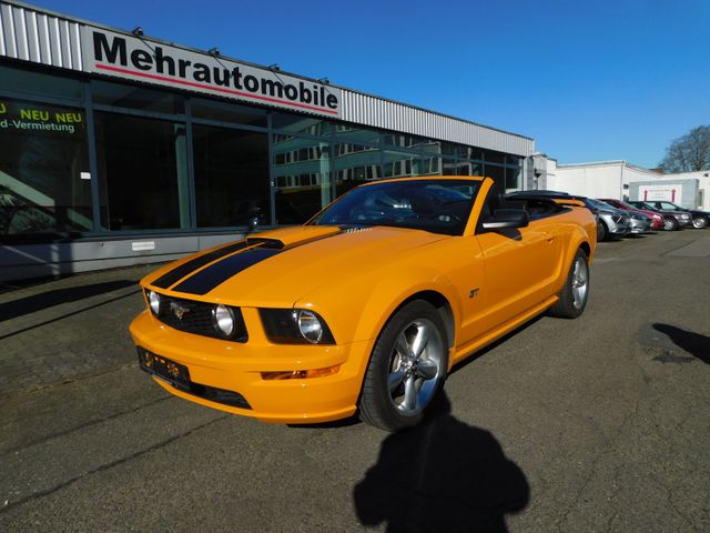 Ford Mustang GT 4,6 V8 Cabrio*Schalter*16 Jahre 1HD*