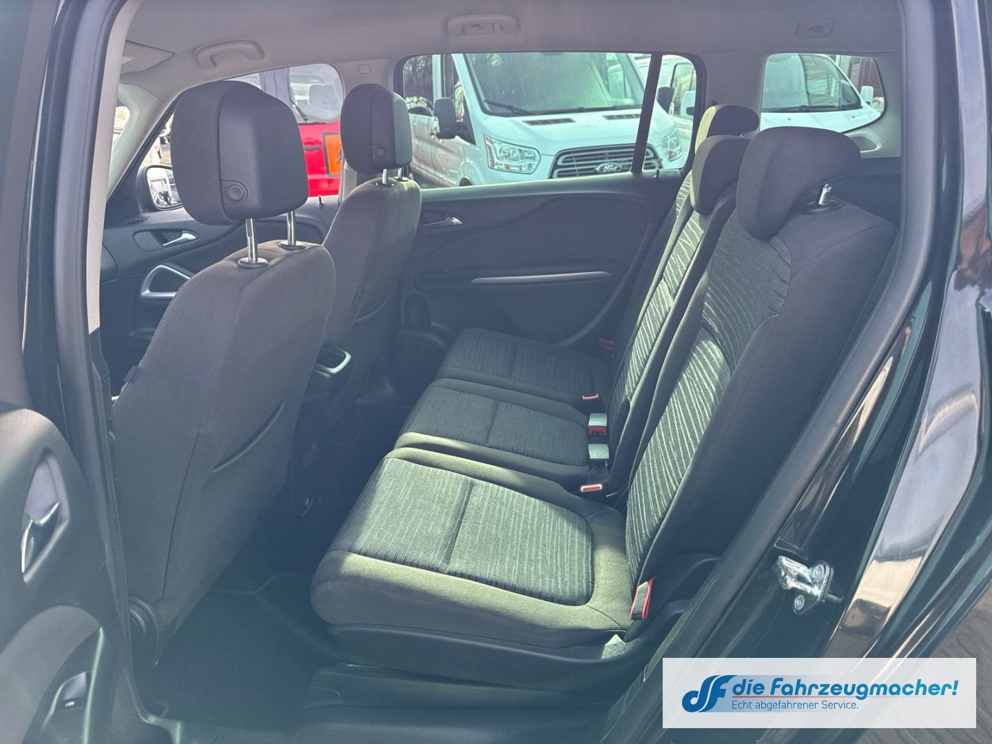 Fahrzeugabbildung Opel Zafira C Tourer Style Mehrzonenklima *EXPORT