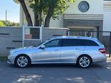 Mercedes-Benz E 220 E T-Modell CDI BlueEfficiency Avantgarde - Mercedes-Benz E 220: Cdi T Modell