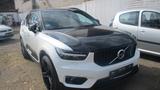 Volvo XC40 T5 AWD R Design , Scheckheft - Volvo XC40 in Magdeburg