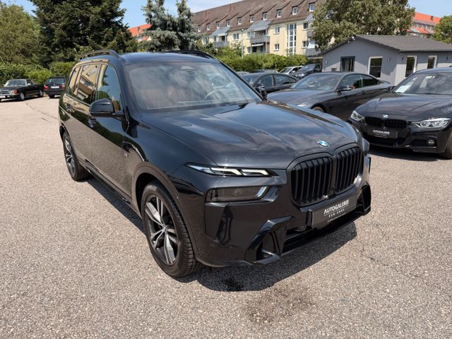 BMW X7 xDrive40d / LCI / M Sport Pro / SKY-LOUNGE