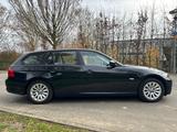BMW 320 Touring Pano-Leder-PDC-Sport-Klima-TOP - BMW 3er Reihe aus 2009: Kombi