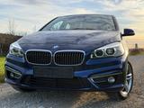 BMW 218 Active Tourer 218i LEDER NAVI DAB LED - BMW 2er Reihe: Kleinwagen