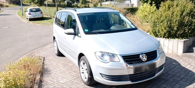 Volkswagen VW Touran 1,4 TSI 7 Sitzer