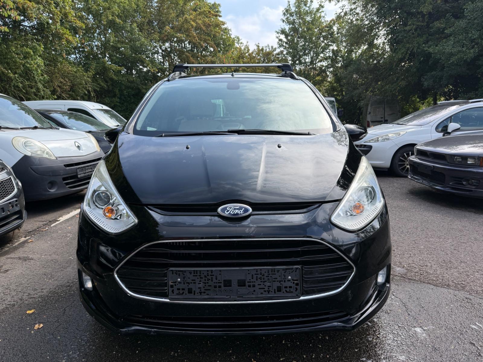 Ford B-Max Titanium *2xSchiebetür,NAVI,TOP*