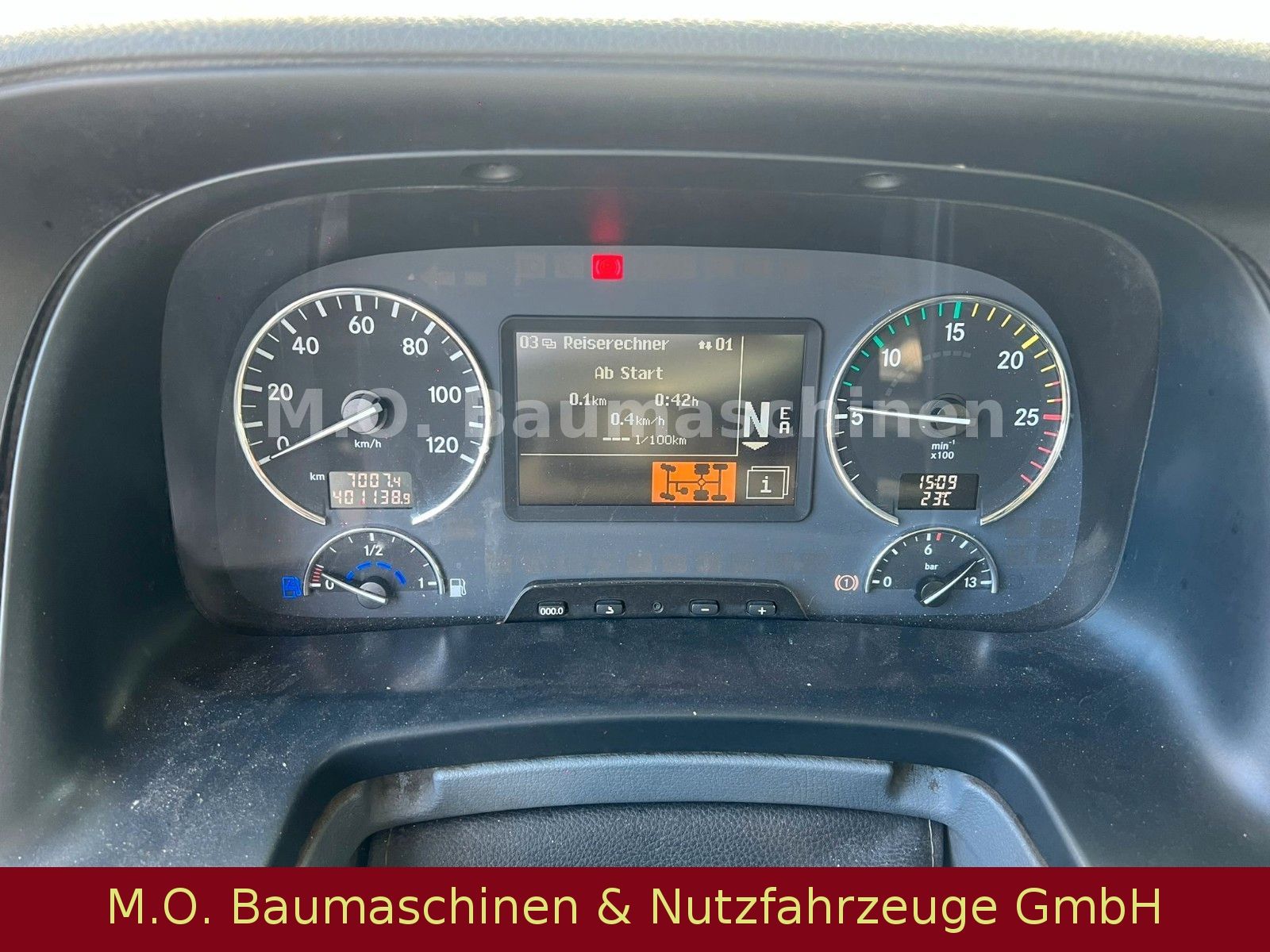 Fahrzeugabbildung Mercedes-Benz Actros 2532 / Faun Variopress 524 / Atlas 120.2E