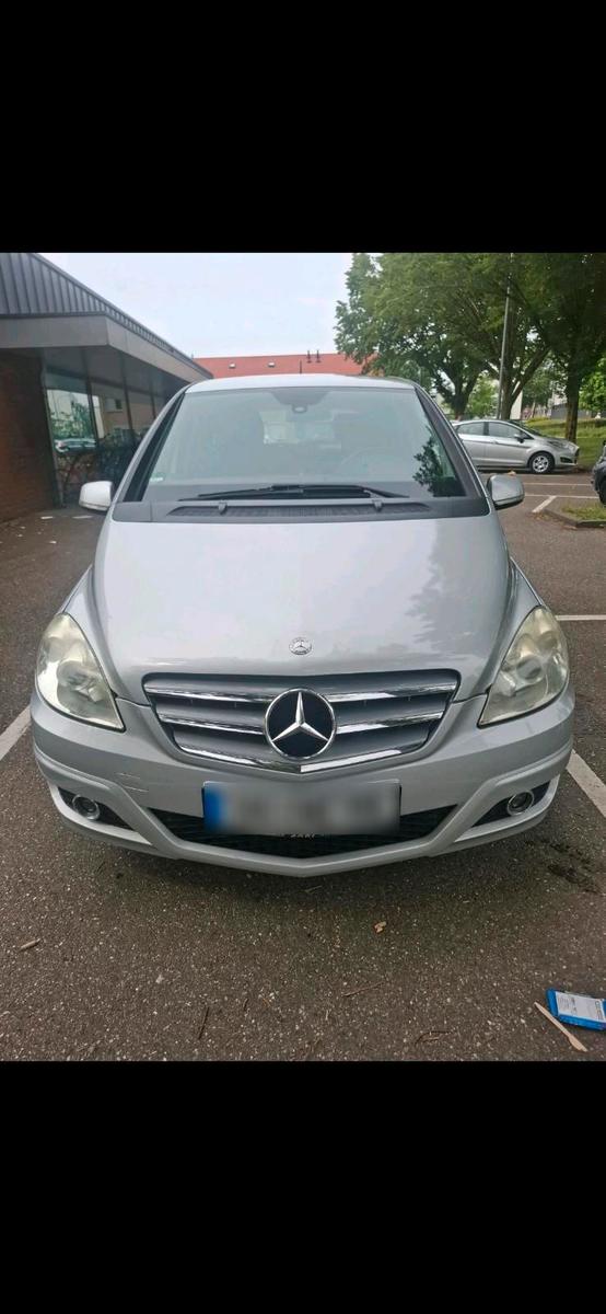 Mercedes-Benz B 170