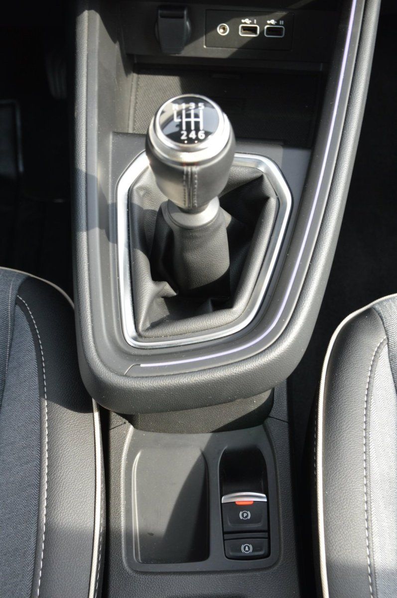 Fahrzeugabbildung Renault Clio V LED SHZ Navi Kamera  Techno