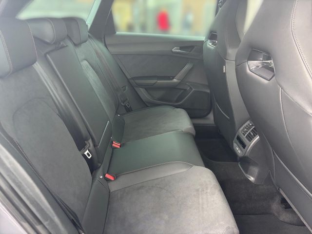 Leon Sportstourer 1.5 e-Hybrid VZ Matrix AHK XL