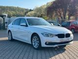 BMW 320d Lim Luxury Line HeadUp AHK  TÜV NEU - BMW 320: 320d Luxury
