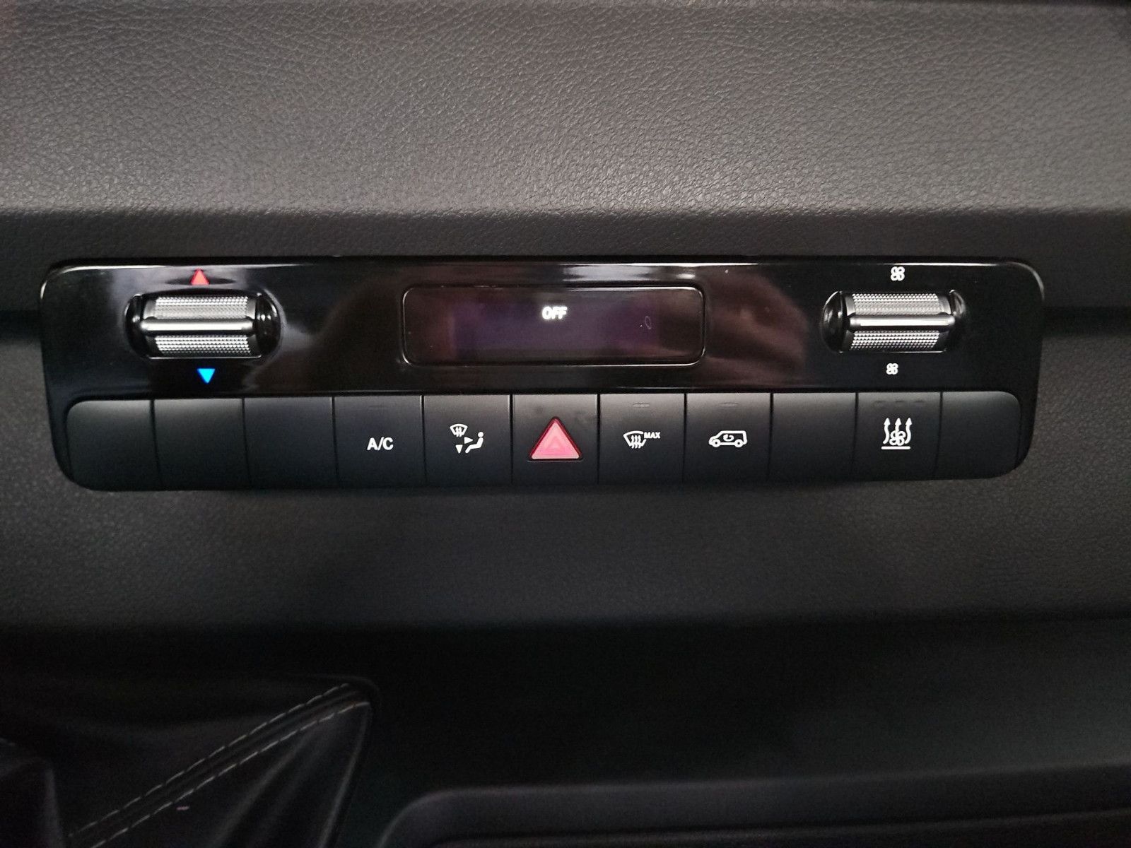 Fahrzeugabbildung Mercedes-Benz Sprinter 316 DOKA Pritsche 6 Sitze 2,8t AHK STHZ