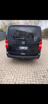 Opel Zafira Life/Vivaro C 1.5 Diesel 88kW - wenig KM! - Opel Zafira Life von privat