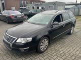 Volkswagen Passat Variant Highline 4Motion Xenon*Navi*Leder - Volkswagen Passat Variant aus 2005
