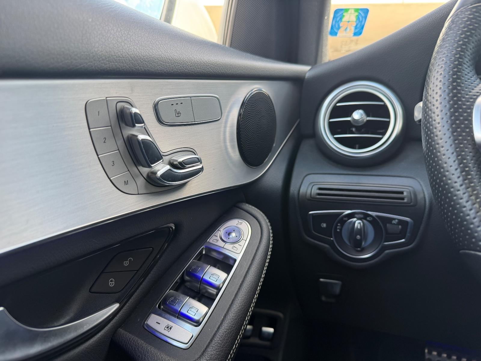 Mercedes-Benz GLC 300d 4Matic*AMG*AHK*Pano*Memory*Distr*360°