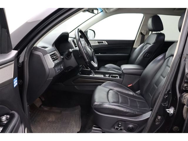 Fahrzeugabbildung Ssangyong REXTON 2.2 4WD AT QUARTZ+Comfort-Paket AHK 3.5T