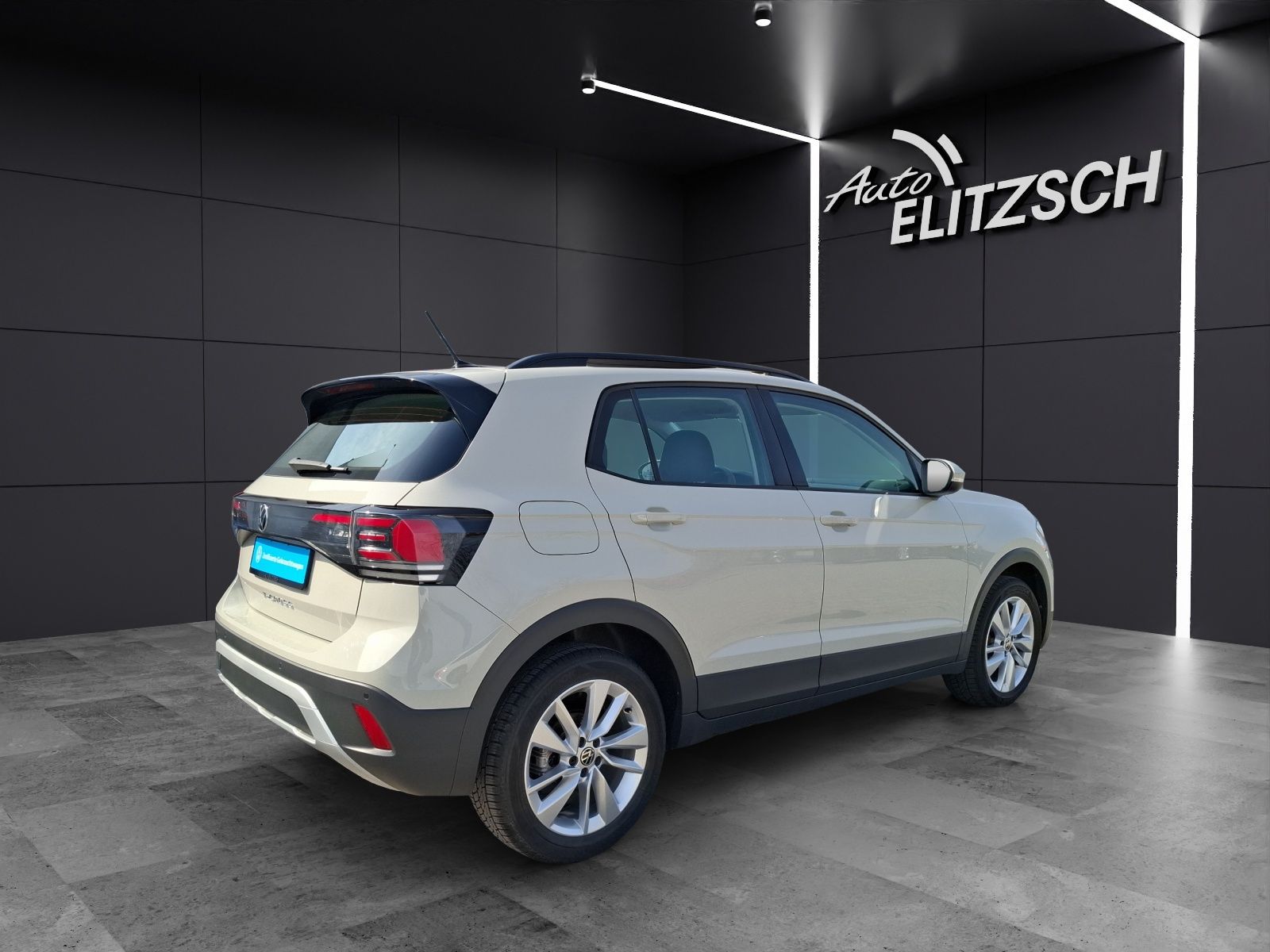 Fahrzeugabbildung Volkswagen T-Cross TSI Life DSG LED CarPlay AID ACC RFK SH