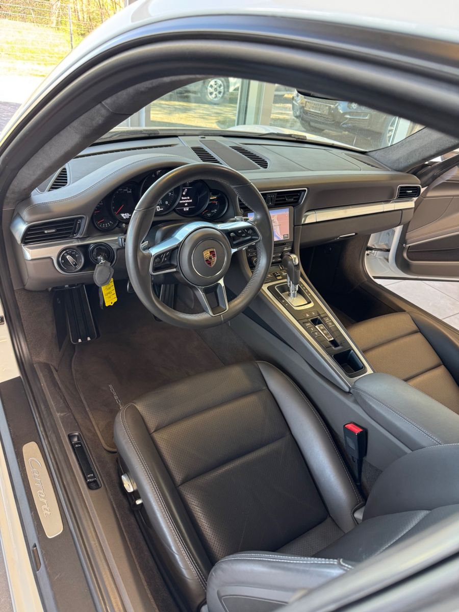 Fahrzeugabbildung Porsche 991/911 Carrera/Großes Glasdach/MWST ausweisbar