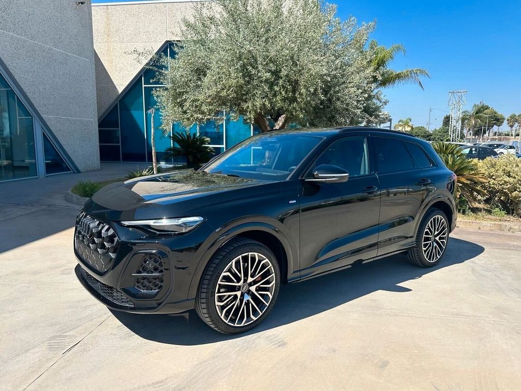 Audi Q5 MHEV+ S tronic possibilità noleggio no s
