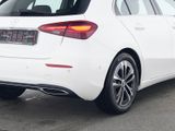 Mercedes-Benz A 180 Kompaktlimousine Navi*PDC*LED*SpurH*SHZ - Mercedes-Benz A-Klasse in Köln
