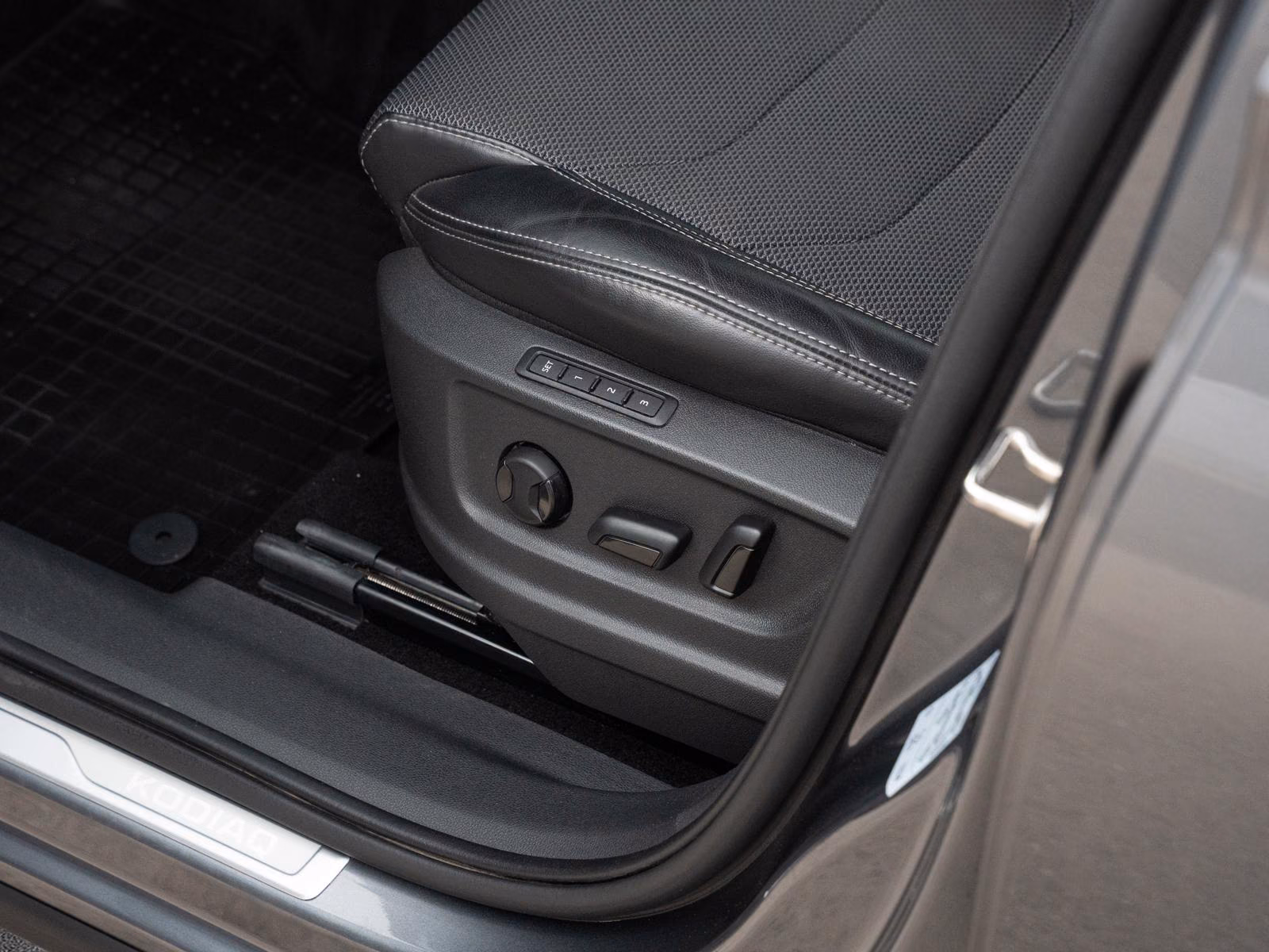 Skoda Kodiaq Style 4x4 Columbus DAB+ Traveller Plus, миниатюра 23