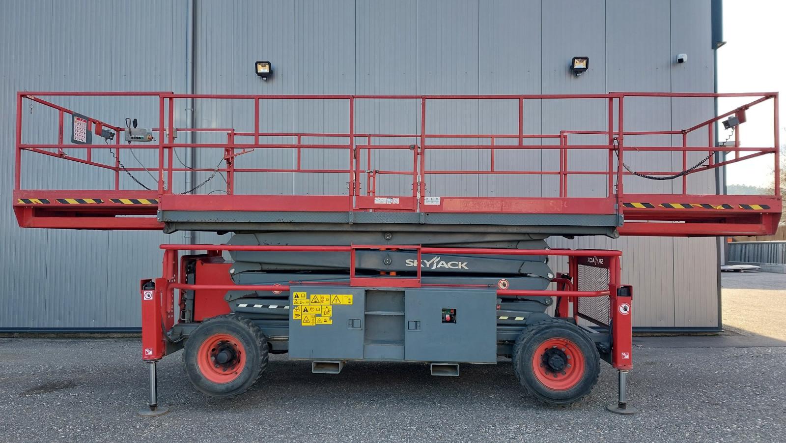 Andere Skyjack SJ9241RT / price 10900,00 €