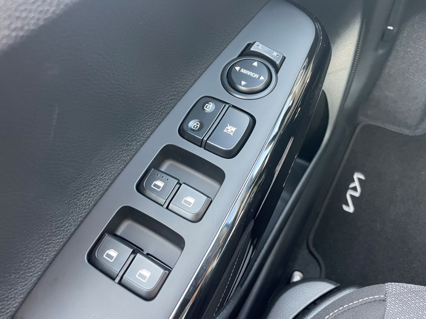 Fahrzeugabbildung Kia Picanto Vision Navi Klima DAB SHZ LenkradHZG