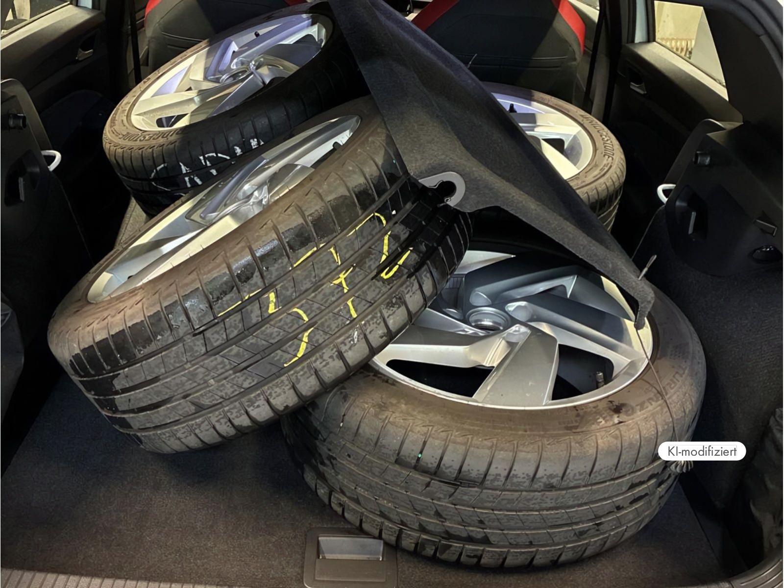 Volkswagen Golf VIII 2,0 TSI GTI NAVI/LED/PDC/Sitzheizung v, миниатюра 6