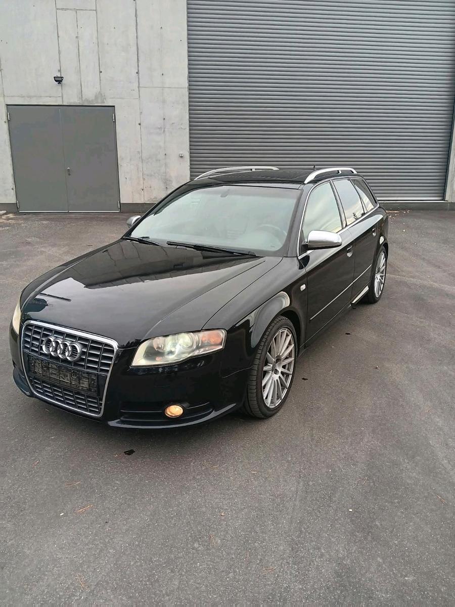Audi S4 2005 — rear view