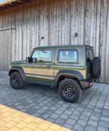 Suzuki Jimny 1,5 ALLGRIP M/T Comfort Green Scheckheft - Suzuki Jimny Gebrauchtwagen in München