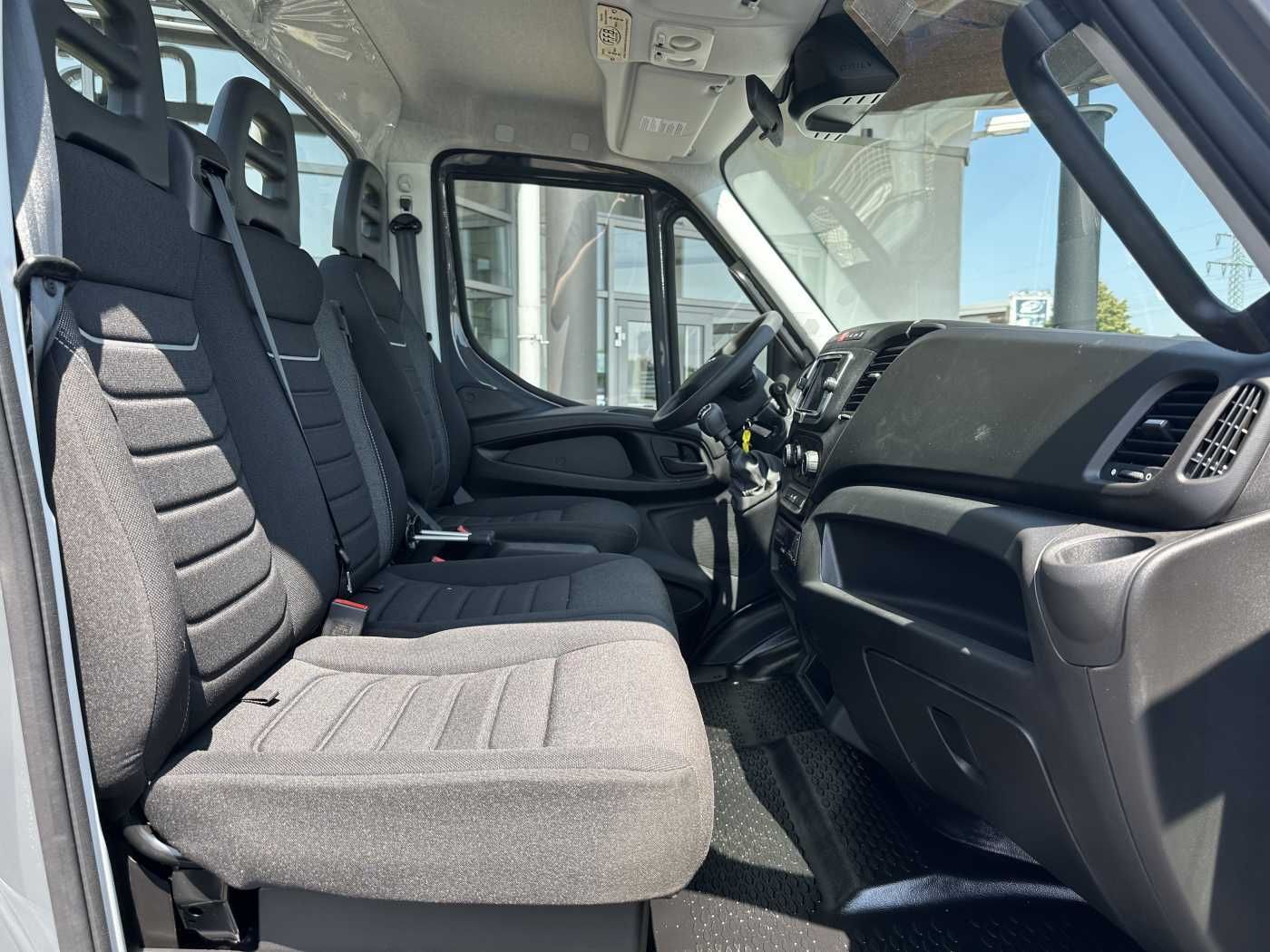 Fahrzeugabbildung Iveco Daily 70C18 H 3.0L *R3.750mm*AHK*Luft*Sperre*