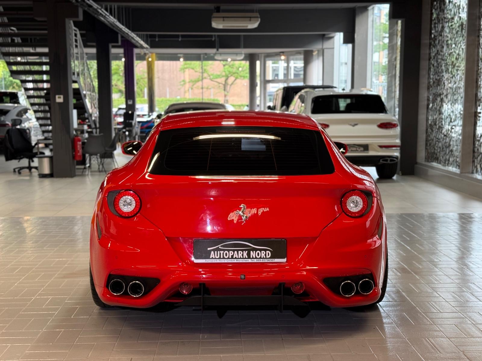 FERRARI FF 6.3 V12 PACK CARBONE
