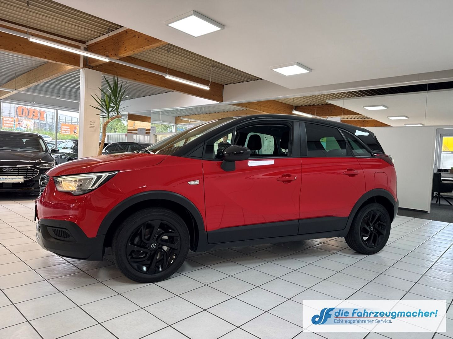 Fahrzeugabbildung Opel Crossland Limited Edition 1.2 Turbo EU6d Apple C