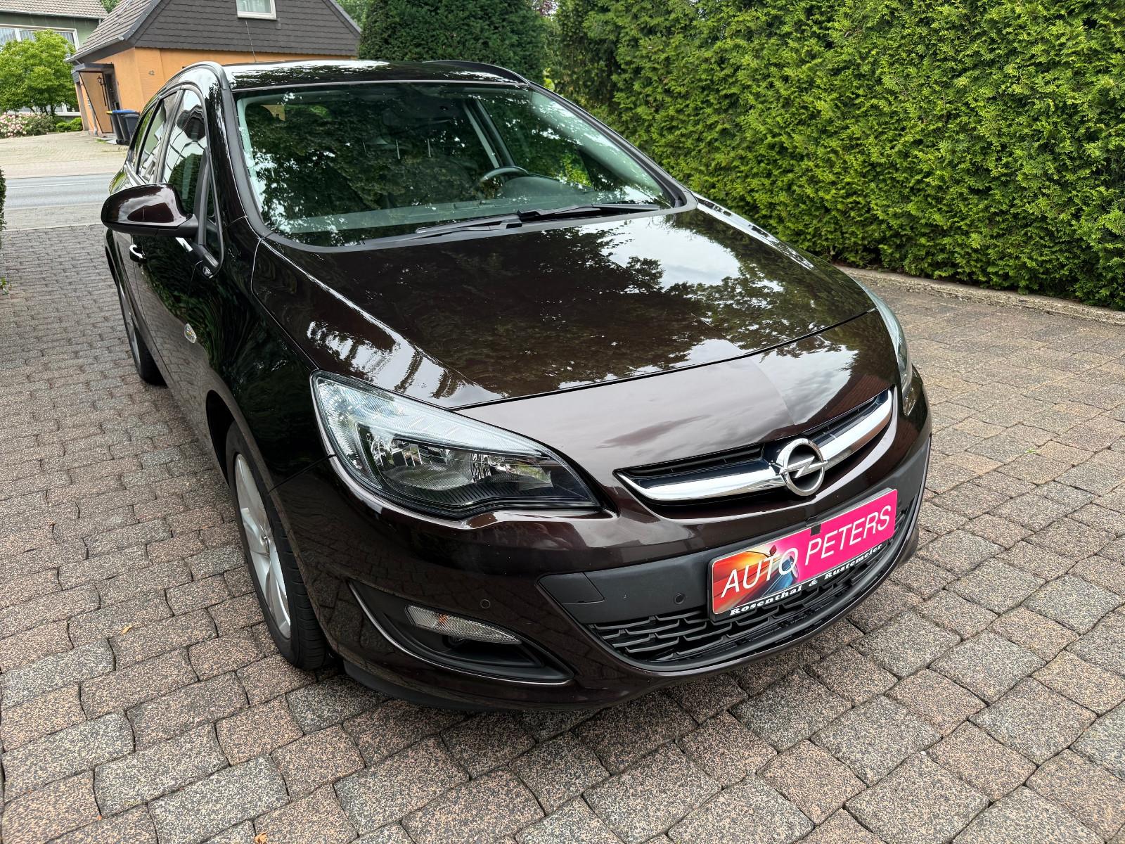 Opel Astra J Sports Tourer Style