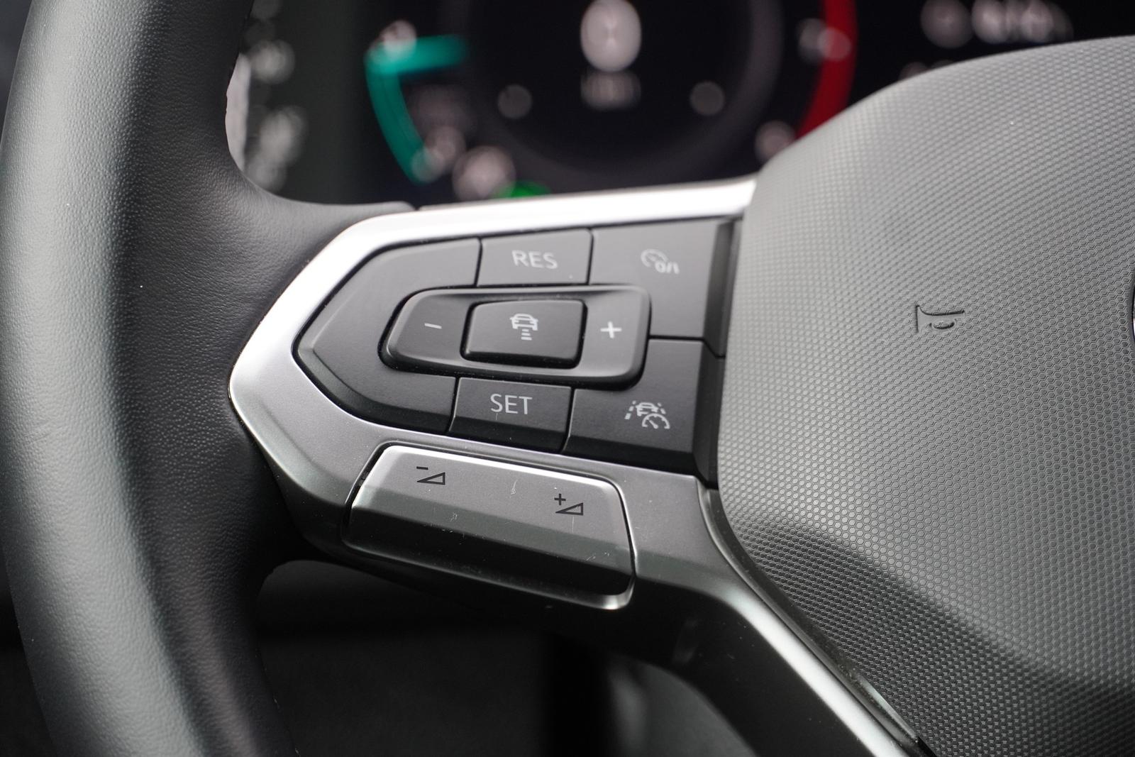 Volkswagen Tiguan 1.5 TSI DSG United LED Navi ACC PDC DAB, миниатюра 9