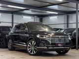 Volkswagen Touareg Atmosphere 4M PANO*AHK*SBLF*MEMORY*21*1H - Volkswagen Touareg Atmosphere mit Hybrid-Antrieb (Benzin/Elektro)