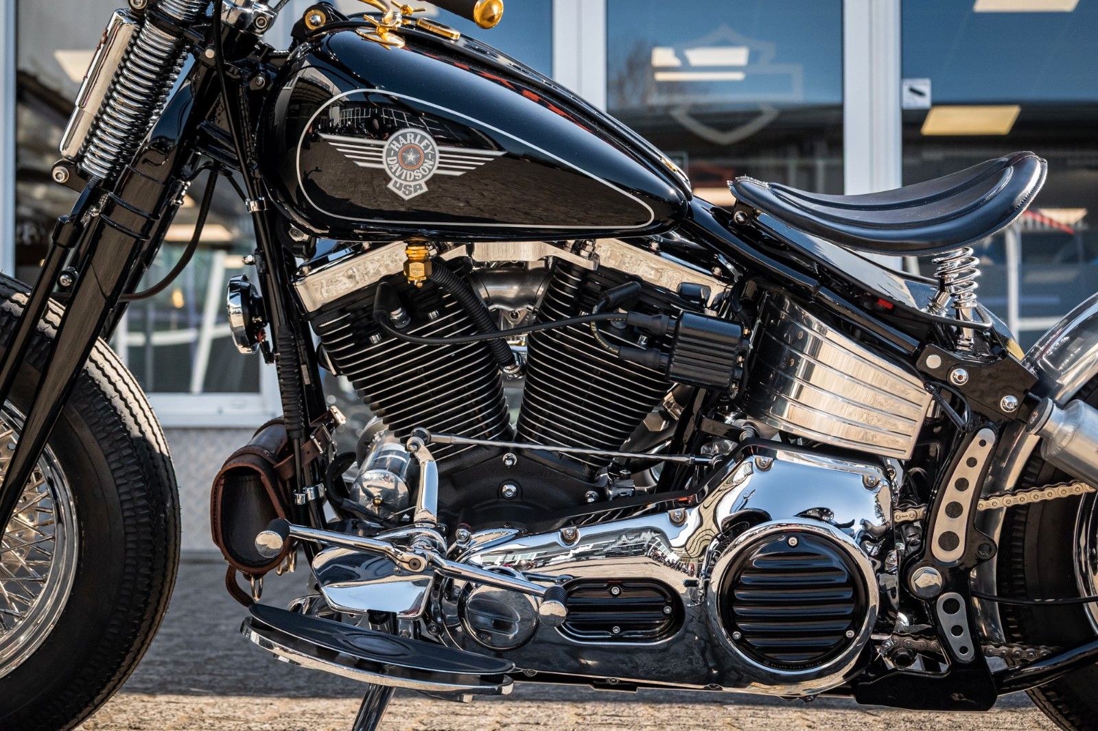 Fahrzeugabbildung Harley-Davidson Heritage Springer FLSTC 1989 Oldschool Custom