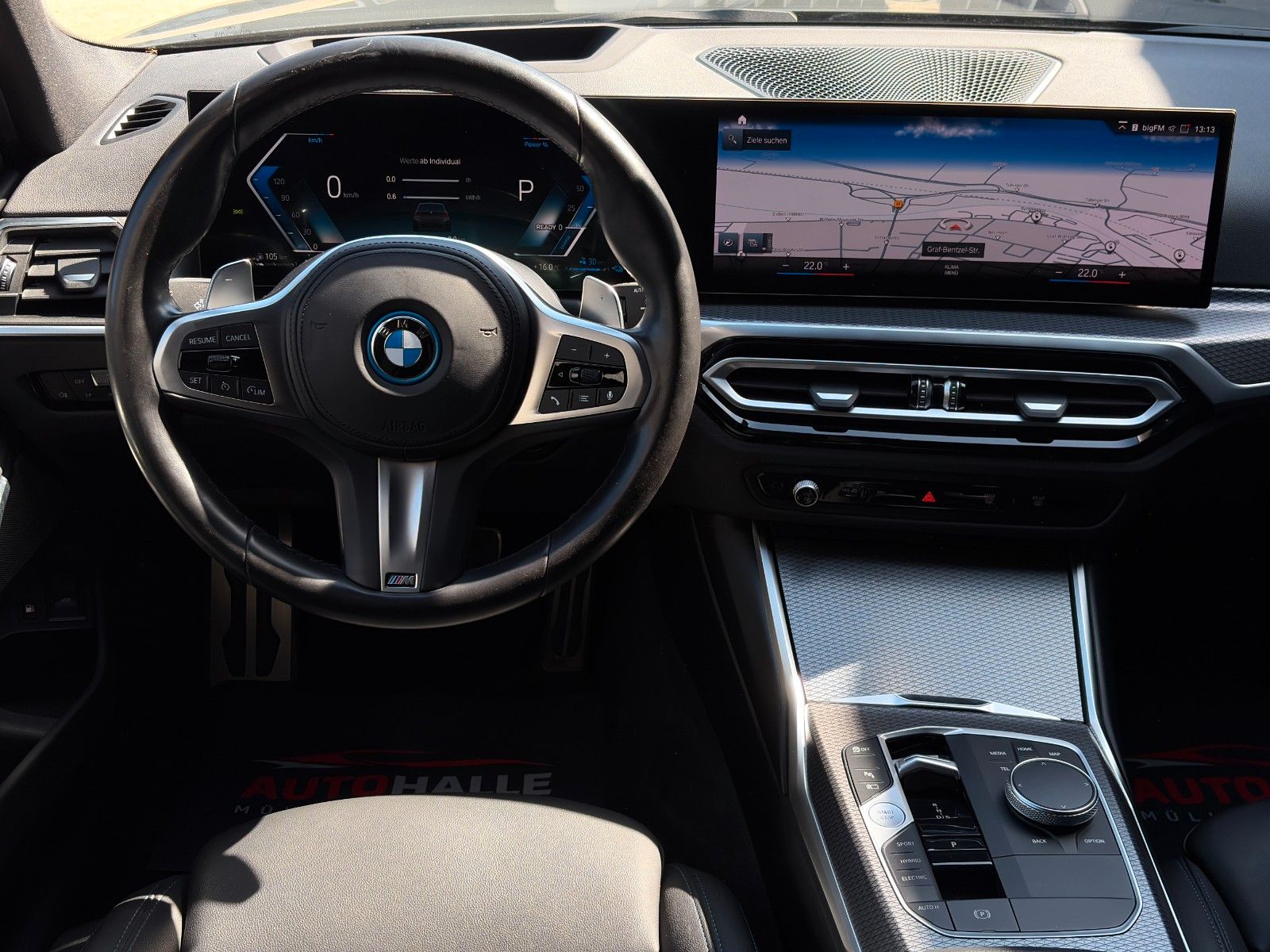 Fahrzeugabbildung BMW 320e Touring M Sport Aero Laser Akustik HUD H&K