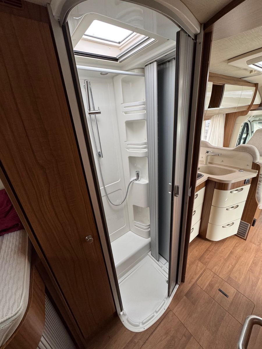 Fahrzeugabbildung HYMER / ERIBA / HYMERCAR Tramp  704 SL **1.Hand**nur 25000 km
