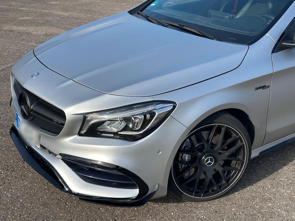 Mercedes-Benz CLA 45 AMG