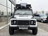 Land Rover Defender 150 L316 2.2 TD4 Expeditionsmobil mdx - Land Rover Defender mit Diesel-Antrieb: Geländewagen, 2.4