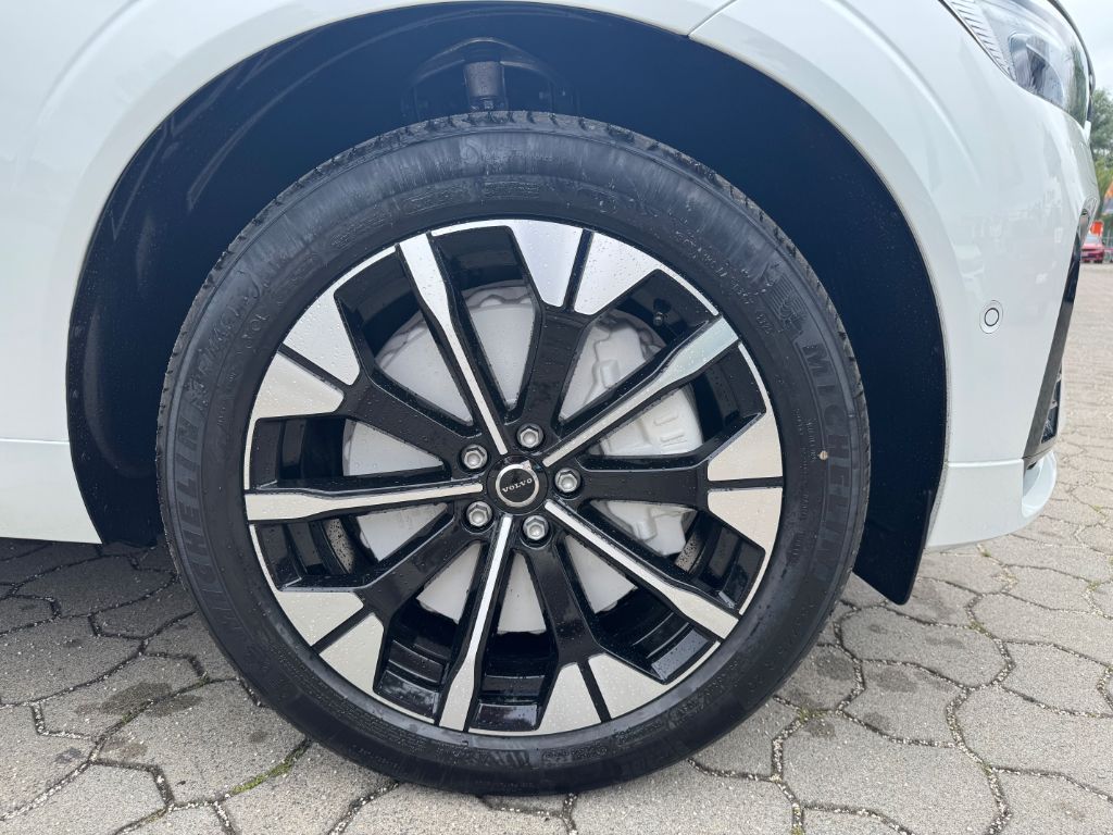 Fahrzeugabbildung Volvo XC60 T6 AWD Plus Dark+LagomPak+AHZV+SOFORT