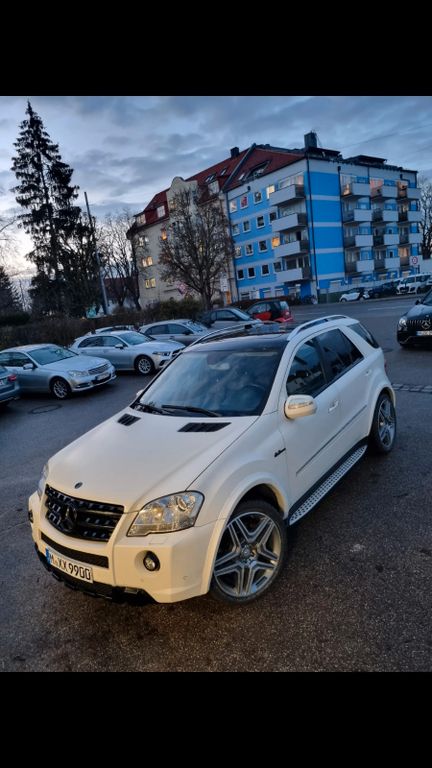 Mercedes-Benz ML 500