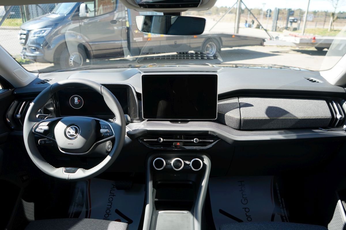 Fahrzeugabbildung SKODA Kodiaq 1.5 TSI*Sport*Head Up*Garantie*7 Sitzer
