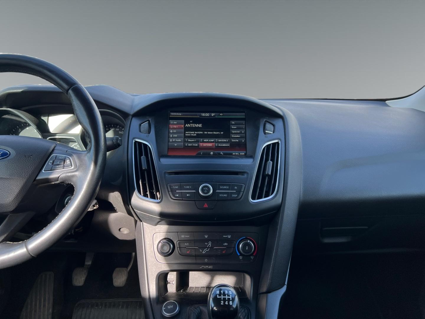 Ford Focus 2015 — photo 5